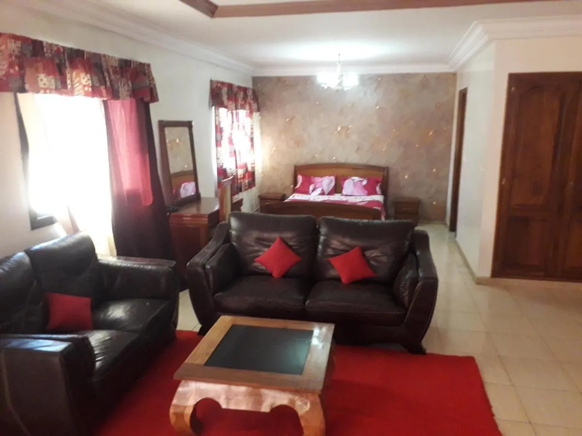 Hotel Pyramide Dakar 3*,